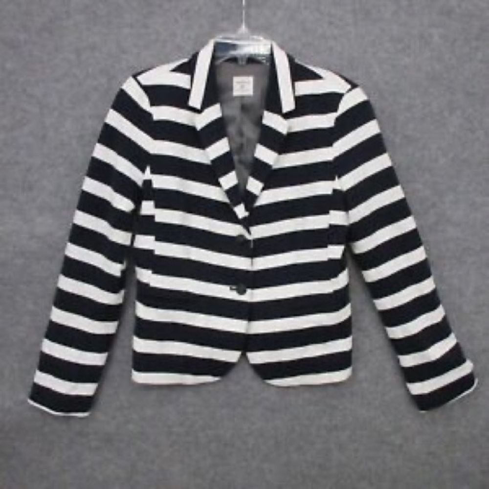 Women’s Gap The Academy Blazer - size 2 - business casual -sports coat